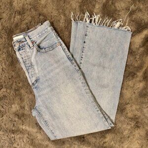 [ARITZIA] Denim Forum Farrah Hi-Rise Wide Jean